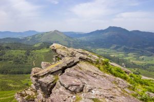 Randonnee a sare : vue depuis le sommet de l'Atxuria