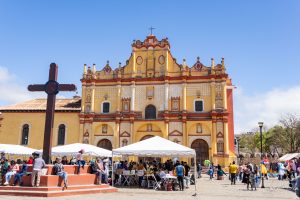 La cathédrale San Cristóbal del Martir devant la Plaza de La Paz