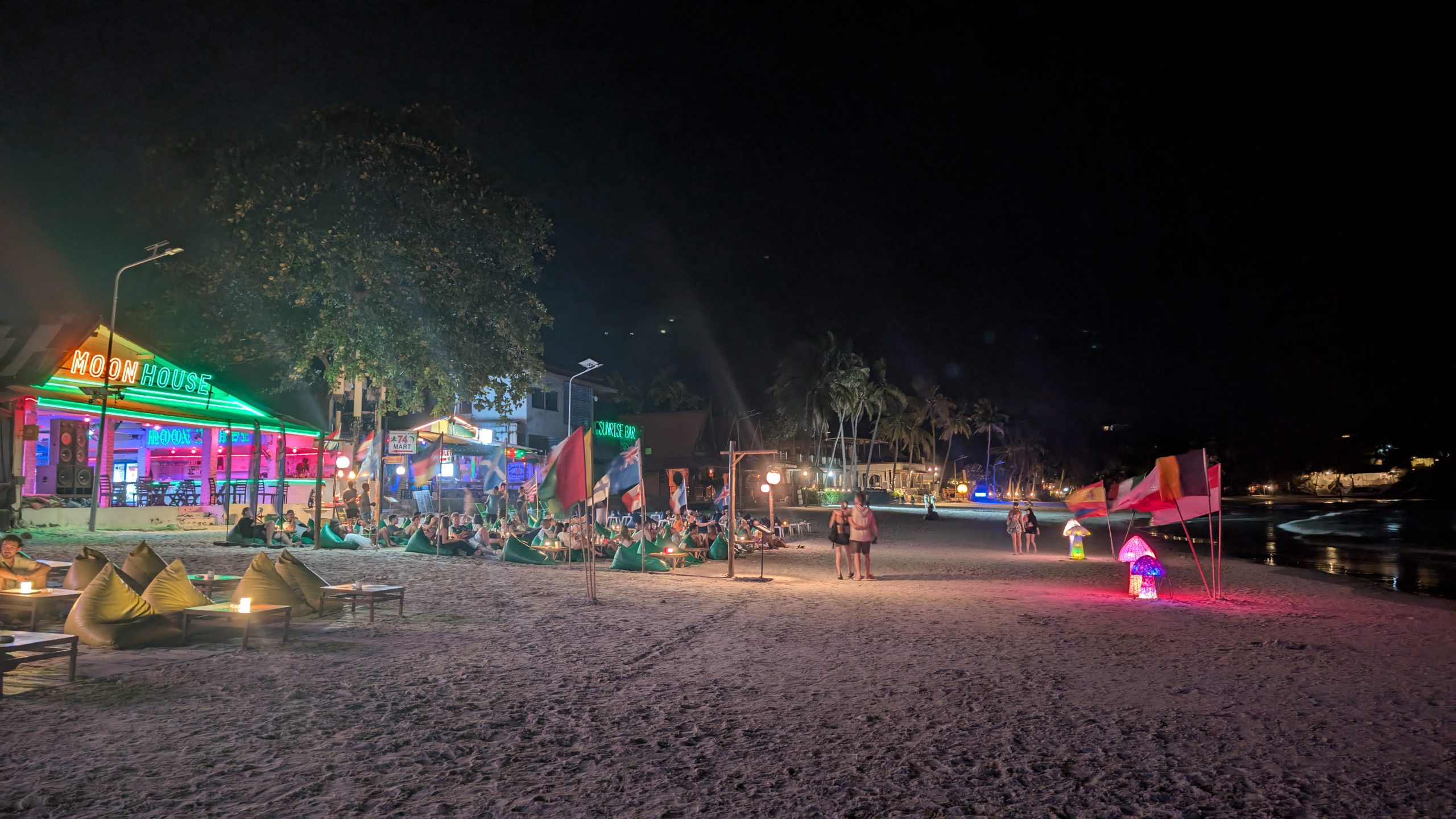 plage haad rin de nuit